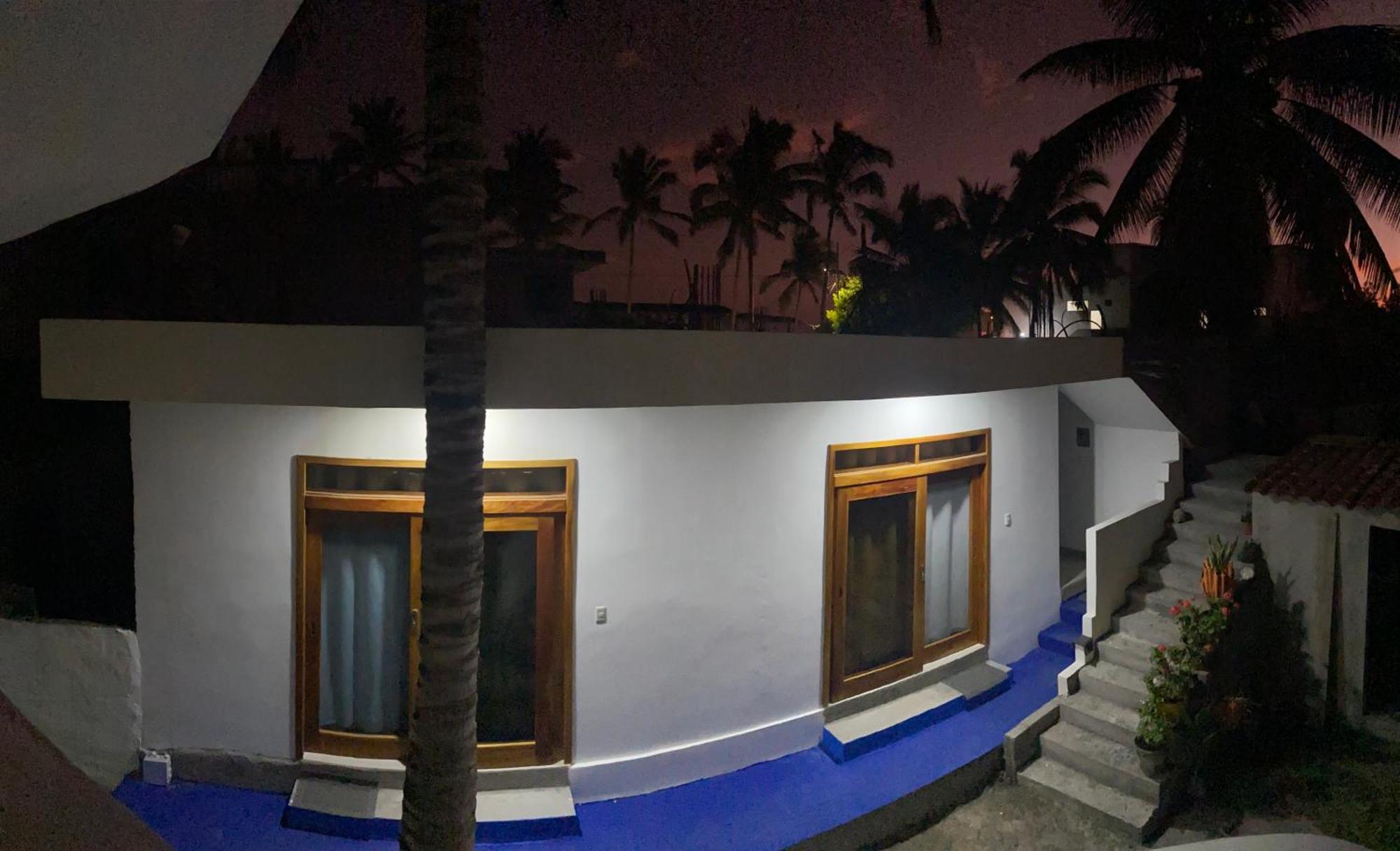 Penguin House Puerto Villamil Exterior foto